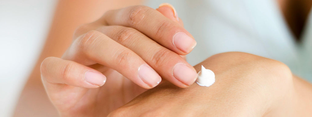 Beach Bag Essentials: Nail and Hand Care Products for Your Summer Getaway